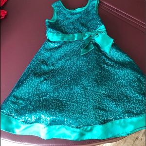 Green Holiday dress